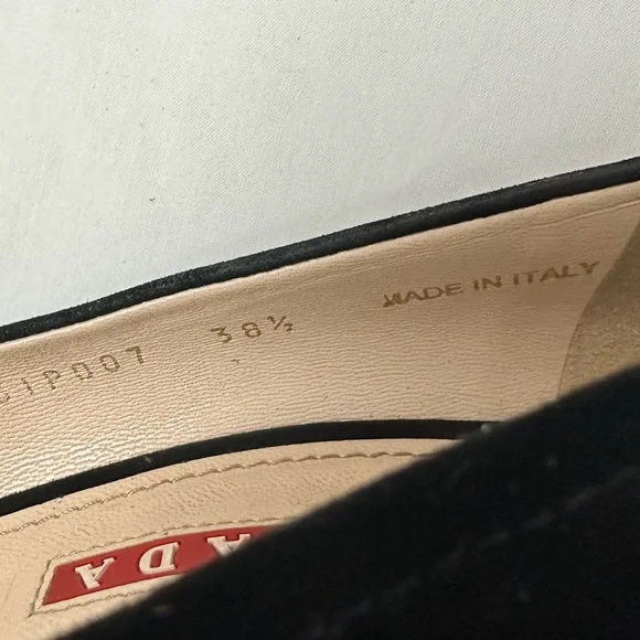 Prada Logo Black Suede Square Toe Block Heels Pumps size 38.5 - Picture 8 of 9